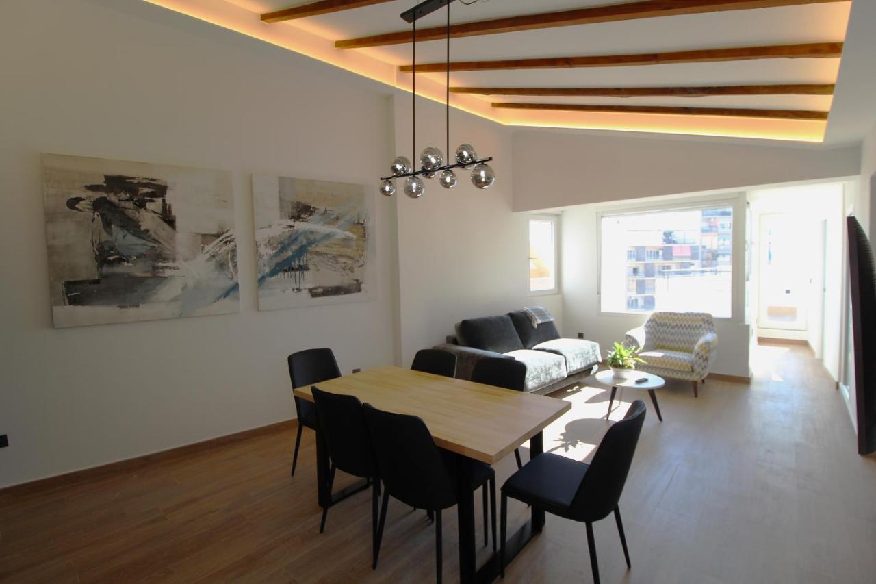 Atico Loft De Lujo Con Terraza Espectacular Y Vista A Los 2 Castillos Apartment Alicante Exterior foto
