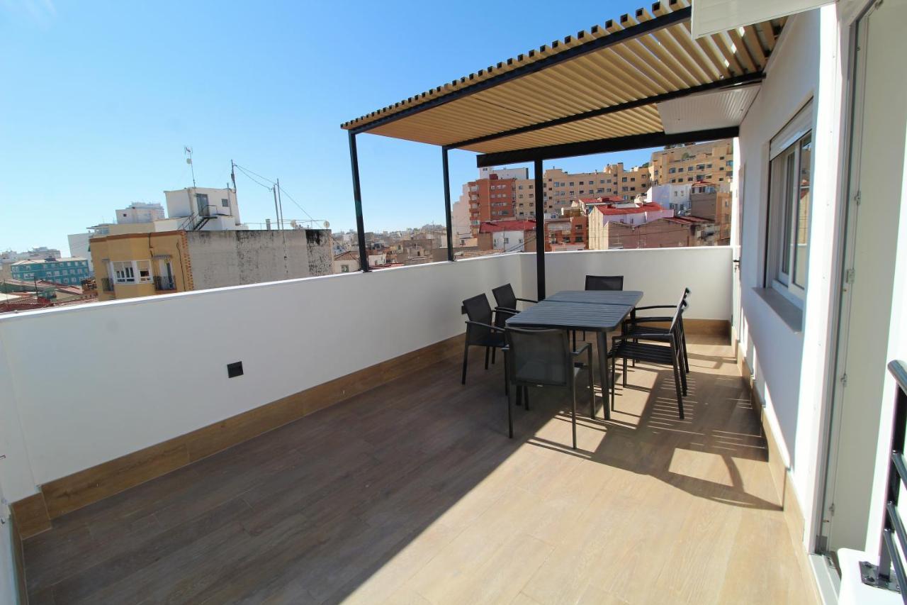 Atico Loft De Lujo Con Terraza Espectacular Y Vista A Los 2 Castillos Apartment Alicante Exterior foto
