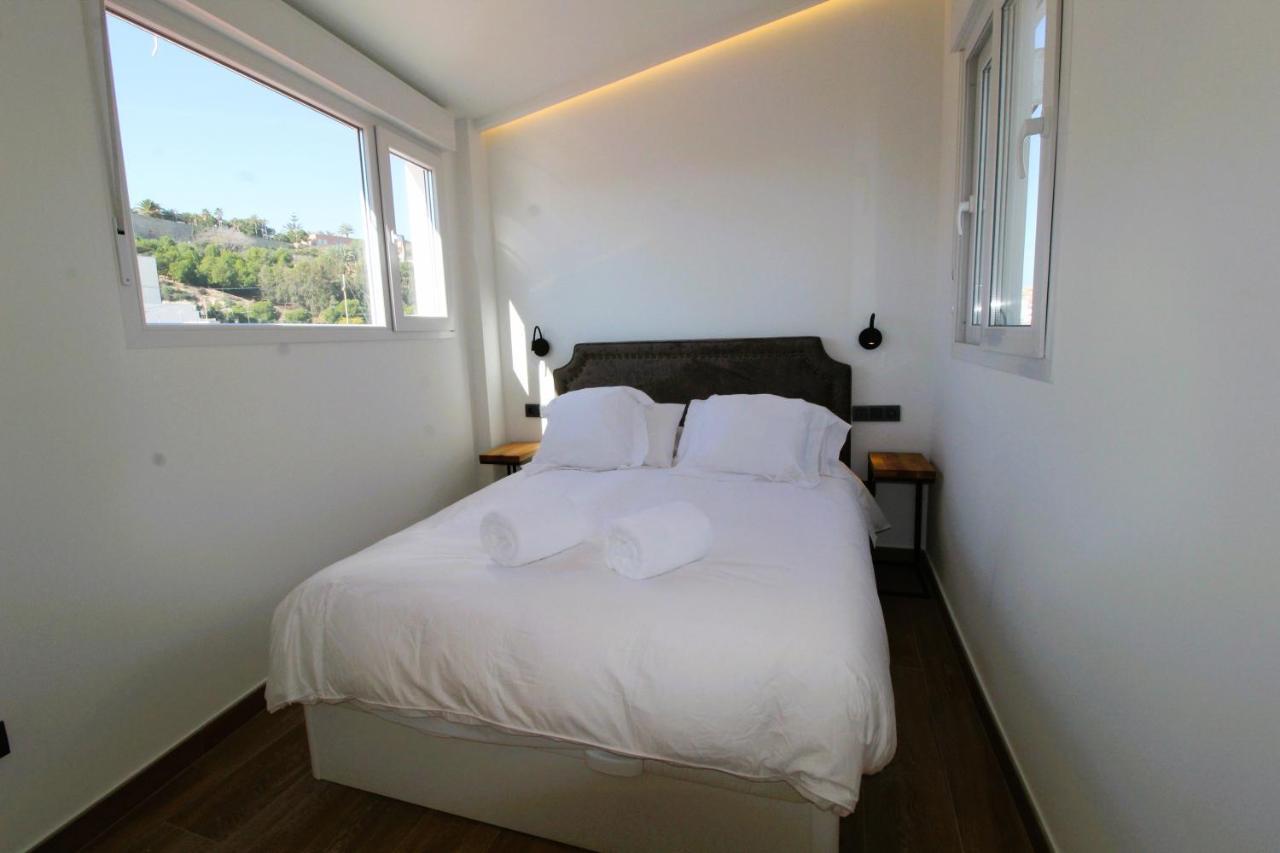 Atico Loft De Lujo Con Terraza Espectacular Y Vista A Los 2 Castillos Apartment Alicante Exterior foto